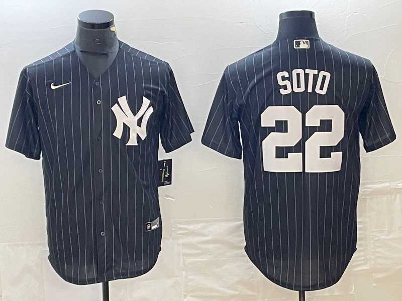 Mens New York Yankees #22 Juan Soto Black Pinstripe Cool Base Stitched Baseball Jersey